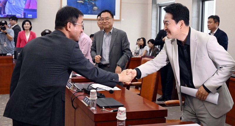 野 "세금으로 집값 못잡고 국민만 잡아"… 與 일각도 우려