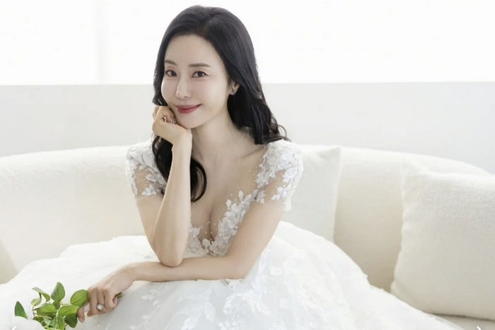 ‘각시탈’ <b>반민정 9월 결혼</b>…예비신랑은 1살 연상 사업가
