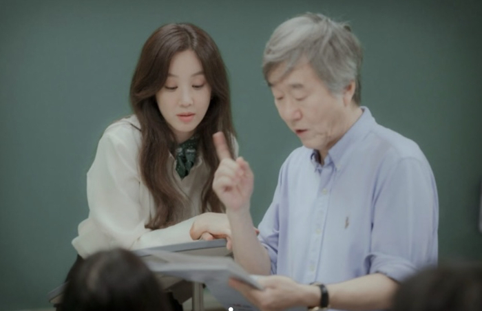 “아직 믿기지 않아”…정려원, 故 <b>안판석 감독 애도</b>