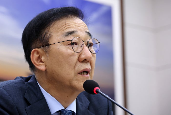 김윤덕 <b>국토장관</b> “용산공원 전체 훑어 <b>주택</b>용지 추가 발굴”