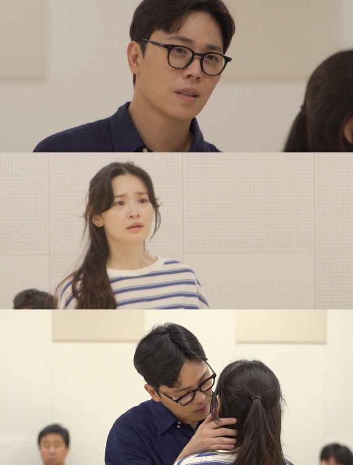 ‘김부장’ <b>이동하</b>, 소진과 <b>초절약</b> 결혼…“30만원 웨딩드레스 입어”(...