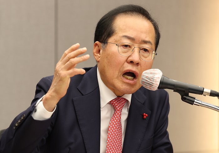 <b>홍준표</b> “못난이 3선들이 당대표 무시하고 흔들어…원내대표가 무슨 정...
