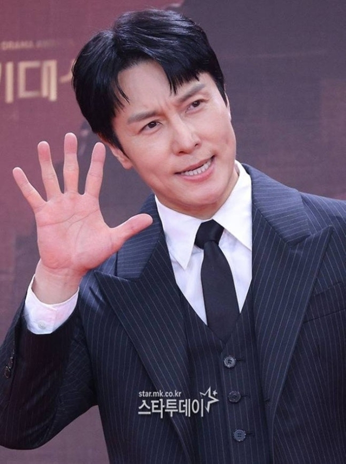 김동완, ‘낙상사고’ <b>박위</b> 두둔 취지 해명 “집단 매도 우려”