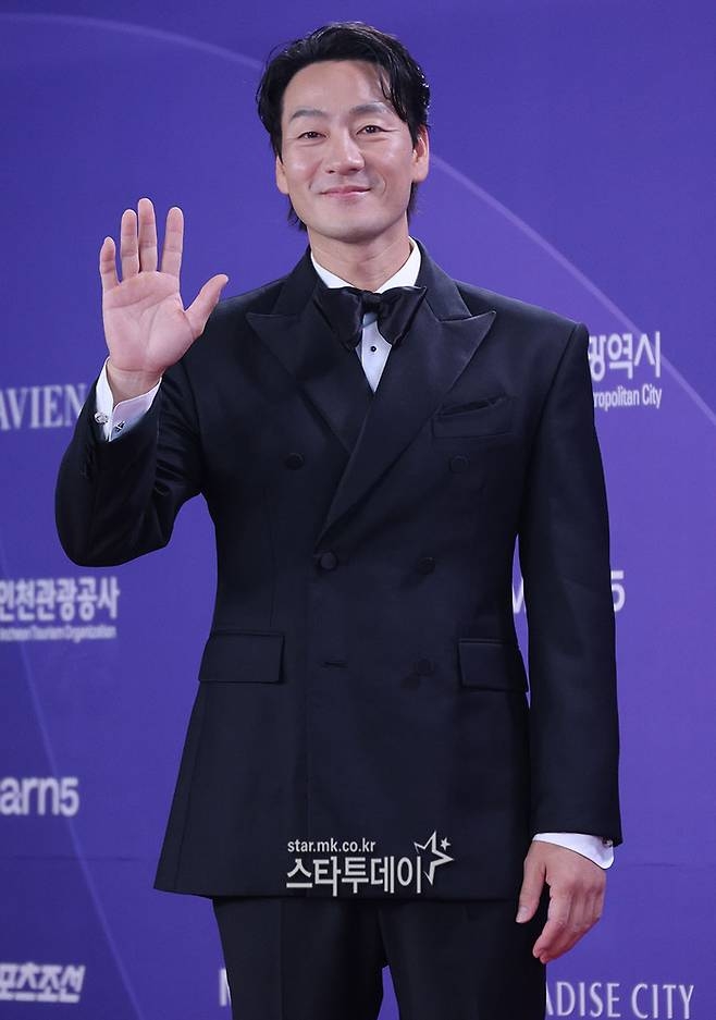 <b>박해수</b>, 어제 <b>둘째 득남</b>…“산모·아기 모두 건강” [공식]