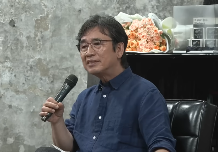 <b>유시민</b> ‘이 <b>대통령</b> 왕정’ <b>발언</b>에 여권 발끈…“매우 모욕적인 비난”