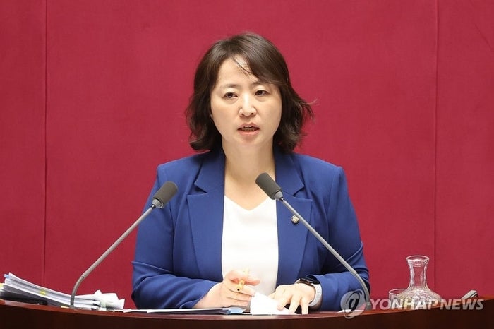 민주, <b>제주 실종</b>사건에 “경찰 잘못은 개혁으로, ‘기승전 검찰’은 그...