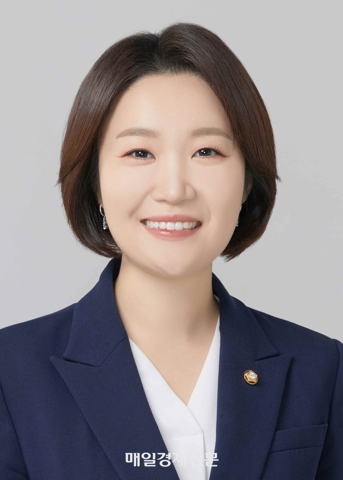 [속보] 靑, <b>중기부</b> 장관 후보자에 <b>이소영</b> 민주당 의원 <b>지명</b>