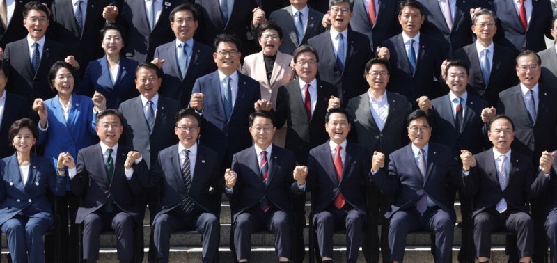 [포토] 모처럼 손잡고…