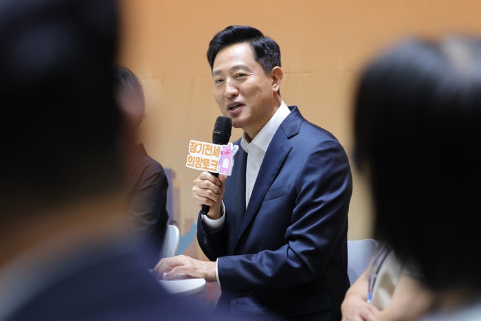 <b>오세훈</b> “<b>장기전세</b> 20년 살고 <b>연장</b> 요구? 비양심적 억지…예외 없이 퇴...