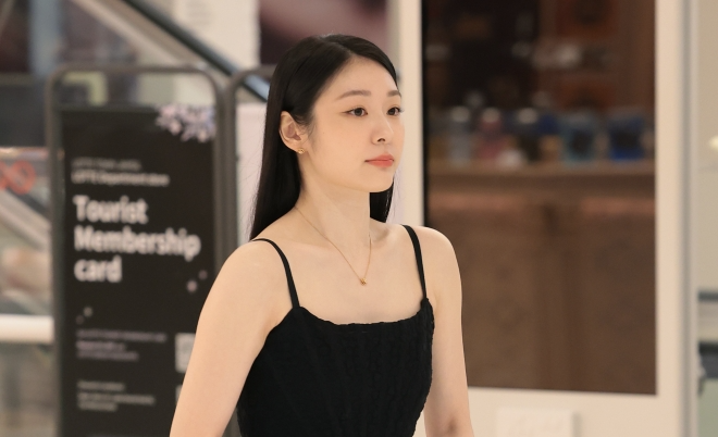 민소매 드레스 입었을 뿐인데 난데없이 ‘임신설’…김연아 측 “사실 무근”