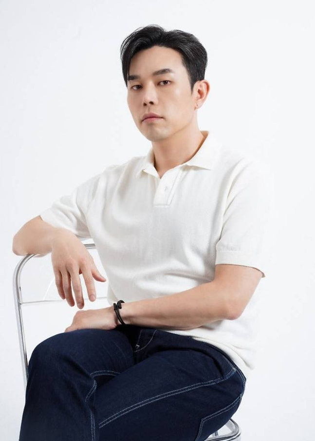 “따뜻한 집 가서 울어”…<b>넥스트 이현섭</b>, 취준생에 택시비 38540원 송금