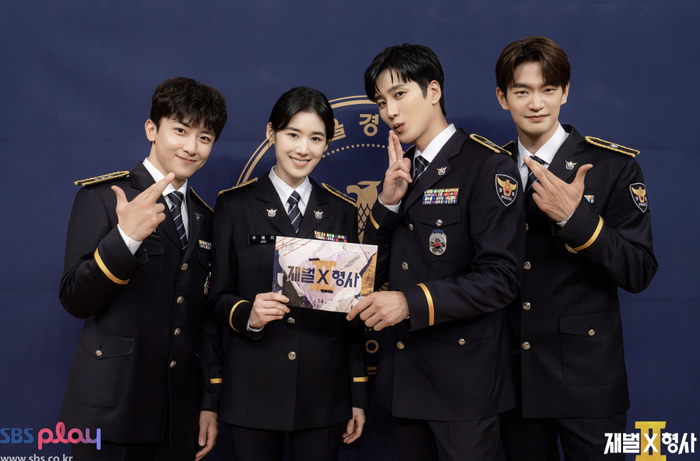 An Bo-hyun Left Engulfed in Flames as Chaebol X Detective 2 Breaks Its Own Record