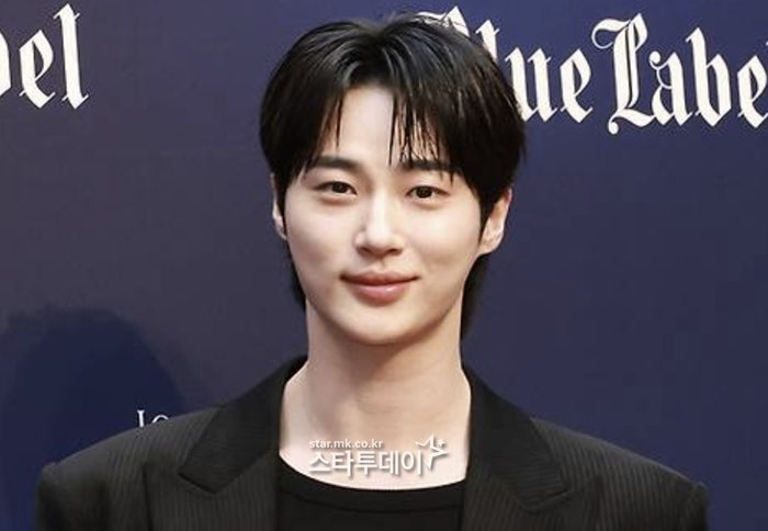 “촬영장·매니저 집까지 따라가”…<b>변우석</b> 측, <b>사생활 침해</b>에 법적 대...