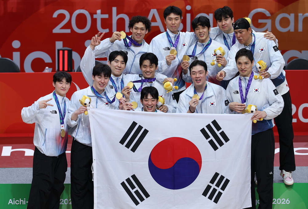 이현중 27점·18리바운드 … 농구 한일전 통쾌한 승리