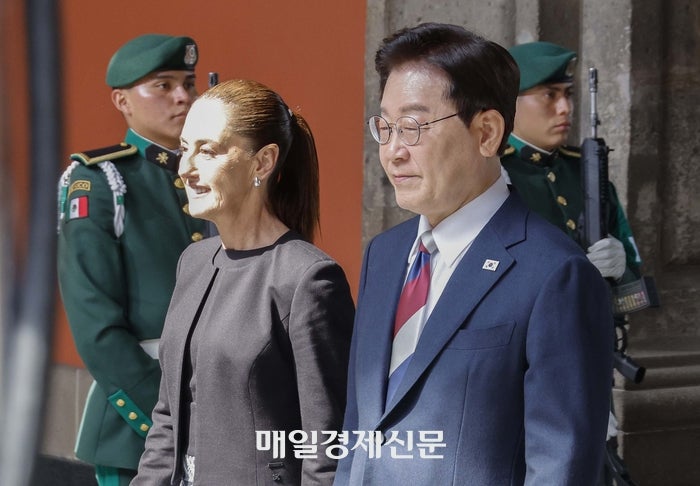 李대통령, 멕시코 대통령과 정상회담, AI·국방·우주까지 총 17건 체결