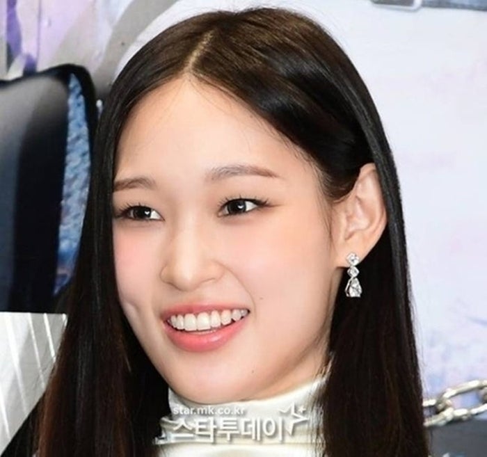 “가수는 안된다”던 엄마 <b>정유경</b>, 신세계 전광판에 <b>딸</b> <b>뮤비</b> 틀었다
