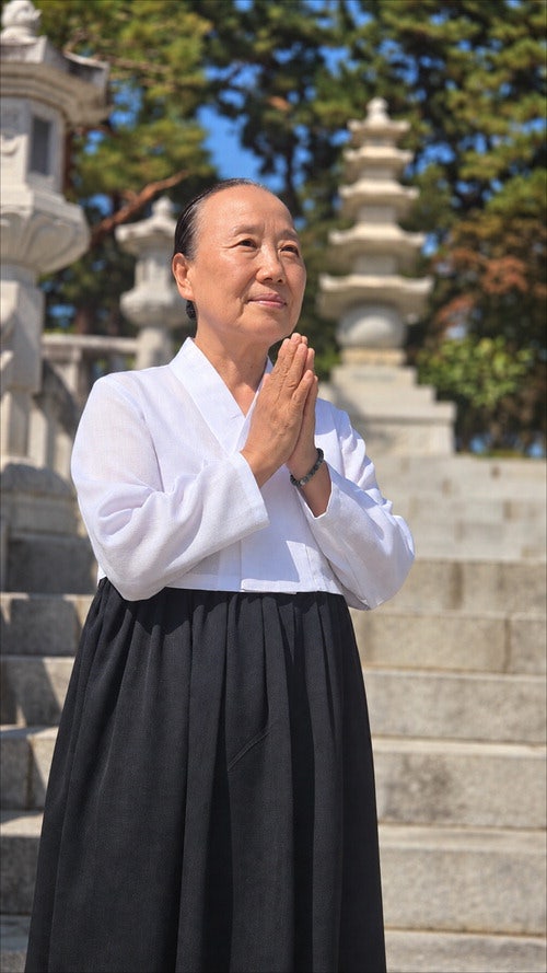 "묘지서 배운 진리가 평생 스승"… 미국인 보듬는 '빅스마일'