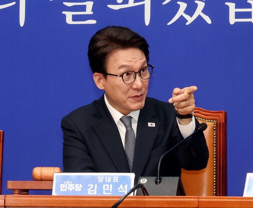 범여, 조희대에 십자포화 …"차라리 물러나라"
