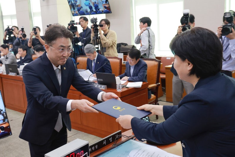"형량 못채운 이화영, 가석방 심사대상 아냐"