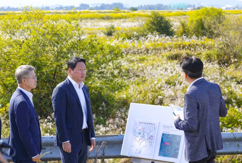 '호남팹' 속도전 나선 SK 최태원… "전력·용수 늦어져도 먼저 건설"