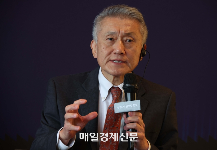 지미 리 ASI 파운드리 회장은 12일 글로벌 AI 생태계와 한국 제조·산업 현장의 연결이 중요하다고 강조했다.<사진=한주형 기자>