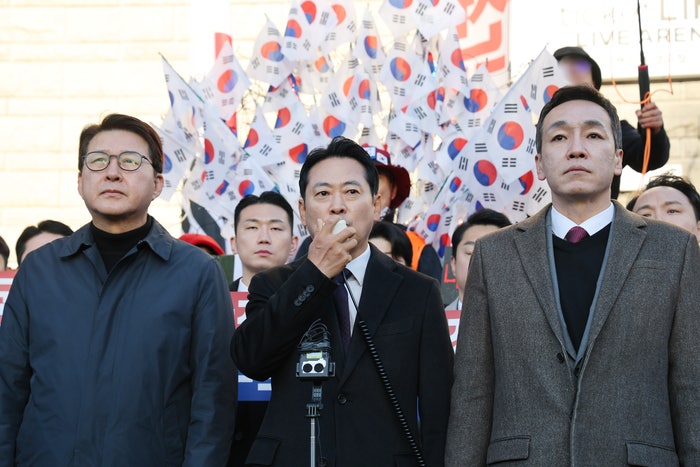 <b>올공</b> 찾은 장동혁 “투표용지 검증, 한 점 의혹도 남겨선 안 돼”