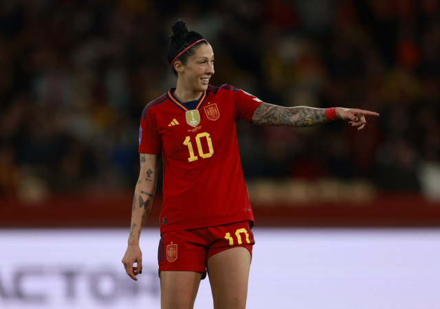 ‘강제 입맞춤’ 당했던 에르모소, 스페인 女<b>축구 올림픽</b>행 앞장