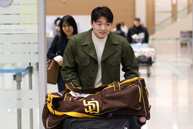 <b>고우석</b>, <b>마이너</b>리그 첫 등판서 호투…빅 리그 복귀 '청신호'