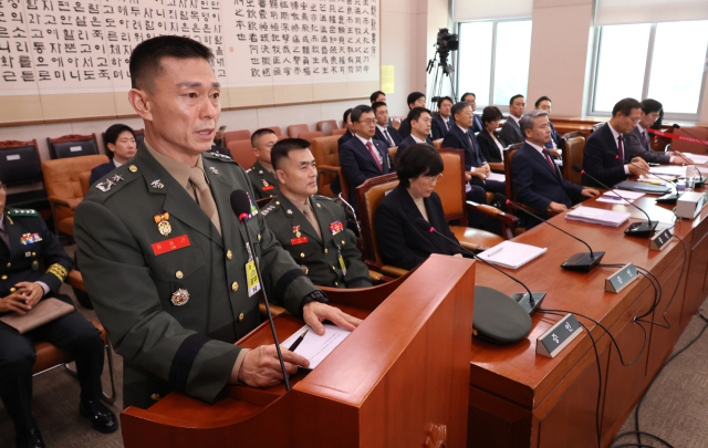 임성근 전 해병대 1사단장이 지난달 21일 오전 국회 법제사법위원회에서 열린 ‘순직 해병 진상규명 방해 및 사건은폐 등의 진상규명을 위한 특별검사 임명법(채상병특검법)’에 대한 입법청문회에서 증인선서 거부 소명을 하