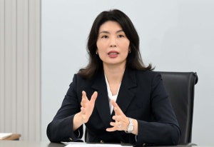 文정부 비판 논문 <b>유혜미 교수</b>, <b>저출생 수석</b> 낙점