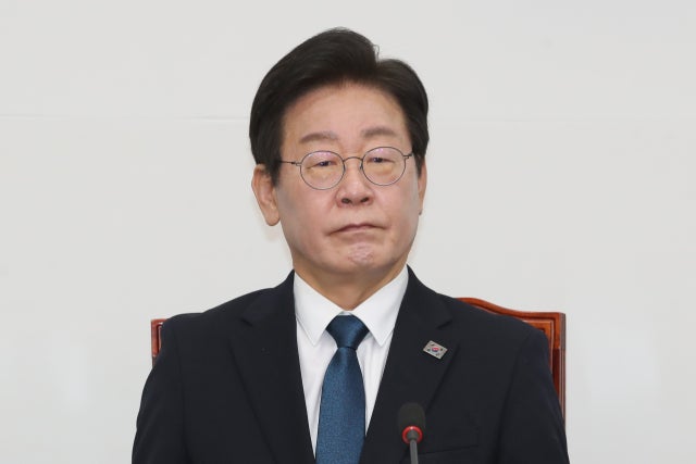 이재명, <b>진성준 정책위의장</b>·<b>김윤덕</b> 사무총장 유임 결정