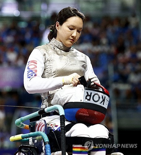 첫 패럴림픽서 '깜짝 4위' <b>조은혜</b> 알고보니…마동석·진선규와 함께 영...