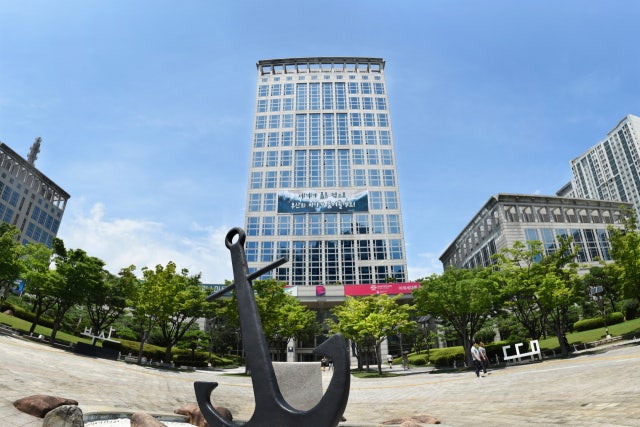 부산 노사민정, 부산<b>글로벌허브도시 특별법</b> 제정 뜻 모아