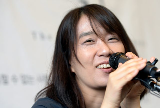 “<b>노벨문학상</b>, 中작가가 받았어야…<b>한강</b> 소설은 역사왜곡”