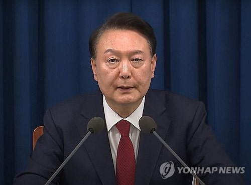 美언론 "尹<b>도박 실패</b>…권력 정점서 충격적 몰락" [尹<b>대통령</b> 탄핵 가결]