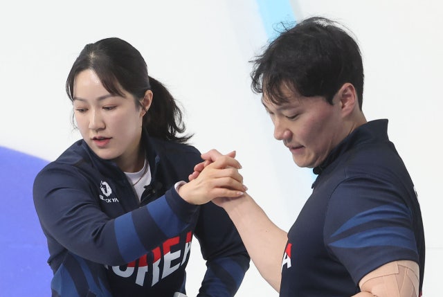 <b>컬링 믹스더블 김경애</b>·<b>성지훈</b> 조, 조별리그서 홈팀 중국에 '석패' [동계...