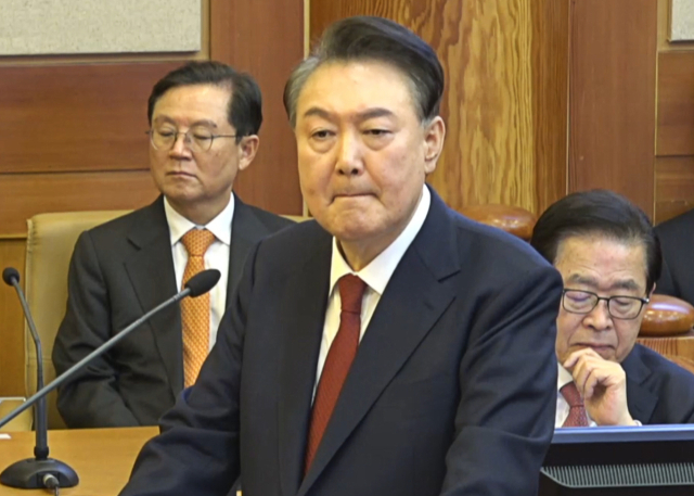 최종 의견 진술하는 윤석열 대통령 (서울=연합뉴스) 윤석열 대통령이 25일 서울 종로구 헌법재판소에서 열린 윤 대통령 탄핵심판 11차 변론에서 최종 의견 진술을 하고 있다. 2025.2.25 [헌법재판소 제공. 재판