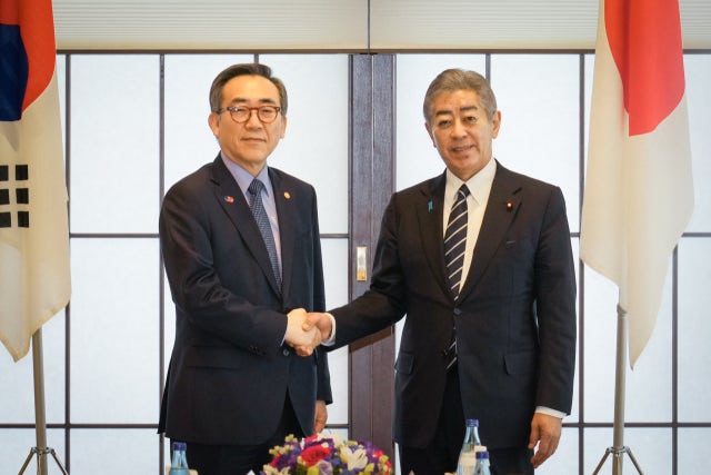 <b>한일 외교장관</b> "북한 완전한 비핵화, 앞으로도 공조"