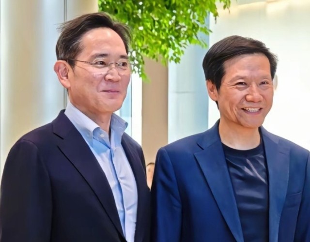 [단독] <b>이재용</b>, <b>BYD</b> 선전 본사 찾았다…샤오미 방문 이어 中 광폭 행보