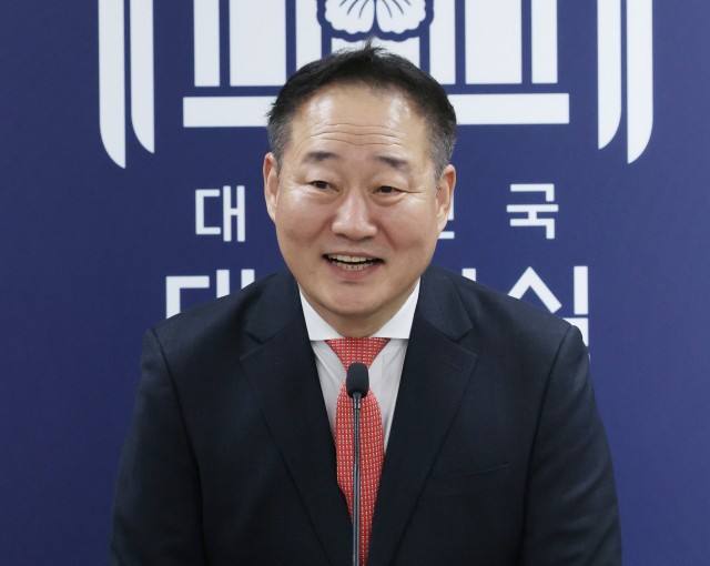 검찰, ‘<b>명태균 의혹</b>’ 관련 <b>전광삼</b> 대통령실 시민사회수석 소환