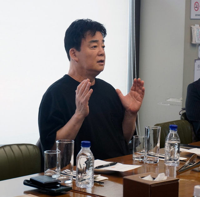 백종원 더본코리아 대표가 13일 미디어 간담회에서 발언하고 있다.
