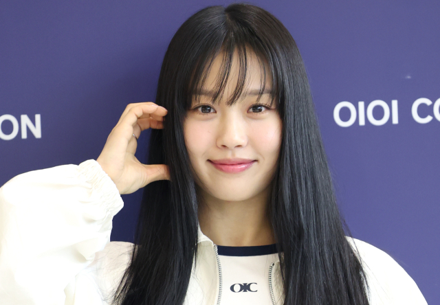 <b>학폭 의혹</b> 터진 <b>고민시</b>…소속사 “사실무근…배우 믿는다”