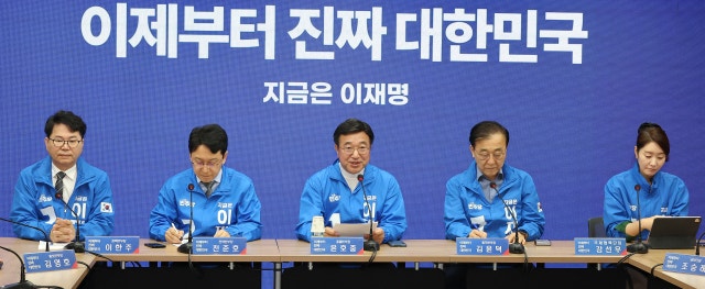 李 굳히기냐 金 뒤집기냐…'<b>사전투표</b>율 끌어올리기' 화력 집중