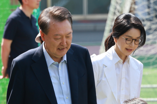 윤석열 전 대통령(왼쪽)과 김건희 여사. 연합뉴스