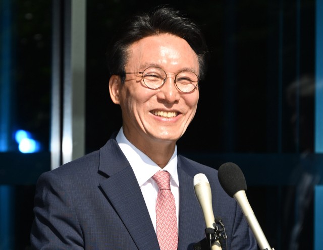 [속보]<b>김민석 총리</b> 후보 "진지한 정책검증 해달라…국민 참모장 될 것"
