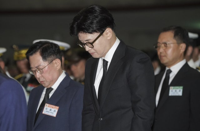 한동훈 "李 <b>대통령</b>, 中 <b>전승절 불참</b>이 국익에 부합"