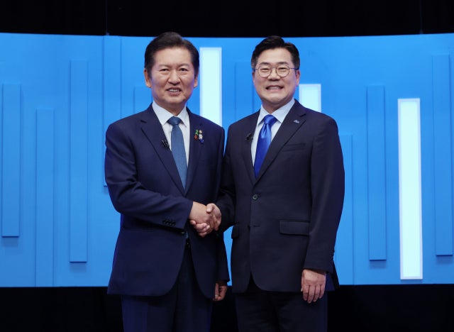 <b>정청래</b> "국힘은 협치 상대 아냐"…<b>박찬대</b> "인내할 때는 해야"
