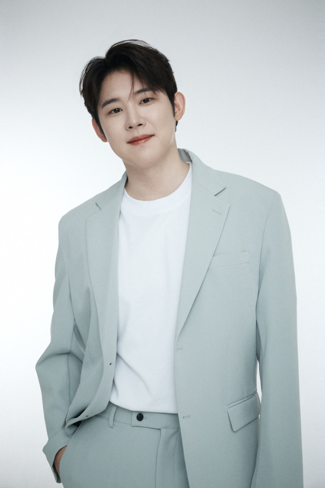 '<b>미스터트롯2</b>' <b>진욱</b>, <b>콘서트</b>→행사…하반기에도 쉼 없이 달린다