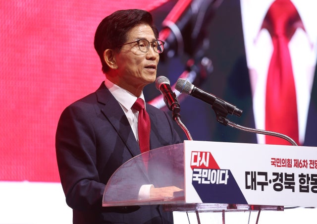 김문수 "<b>특검 동조</b>한 <b>조경태</b>, 가고 싶은 길 가라" 탈당 권유