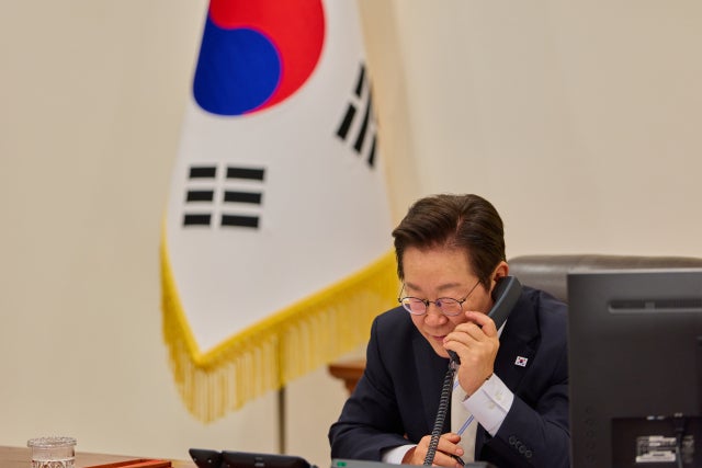 李대통령, 폴란드 총리와 첫 통화…<b>방산 협력 강화</b> 논의